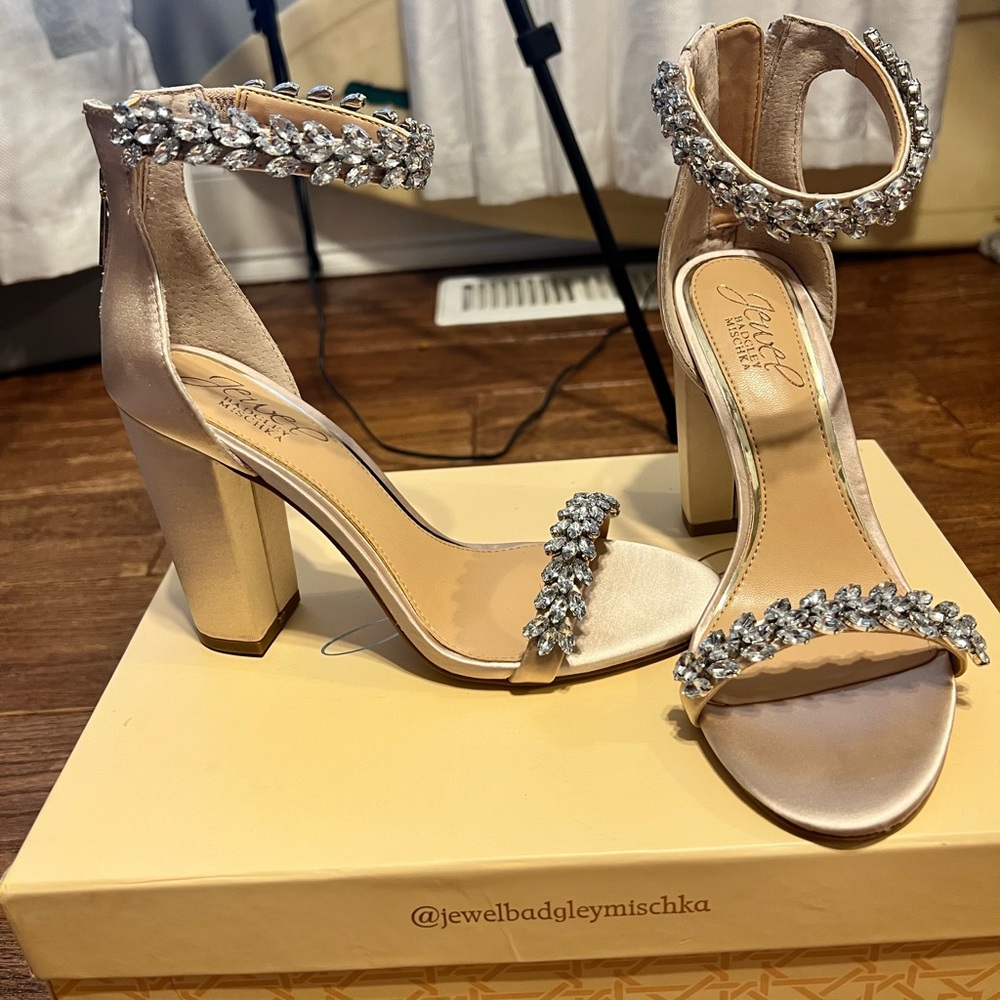 Badgley Mischka Jewel high heels
